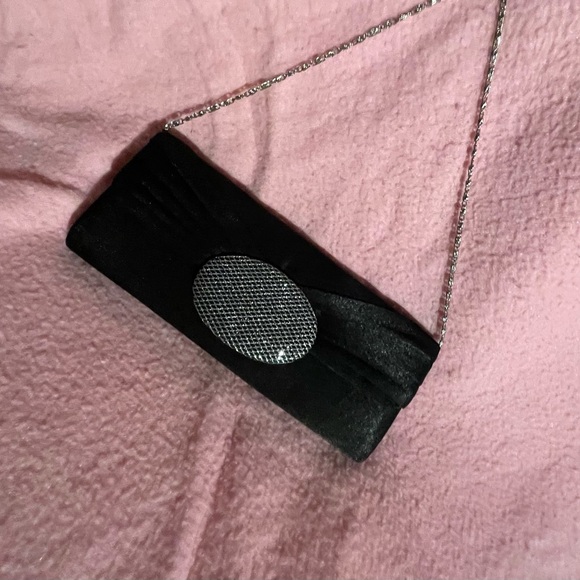 Small RACHEL  Black Handbag with Silver Chain - Picture 2 of 4